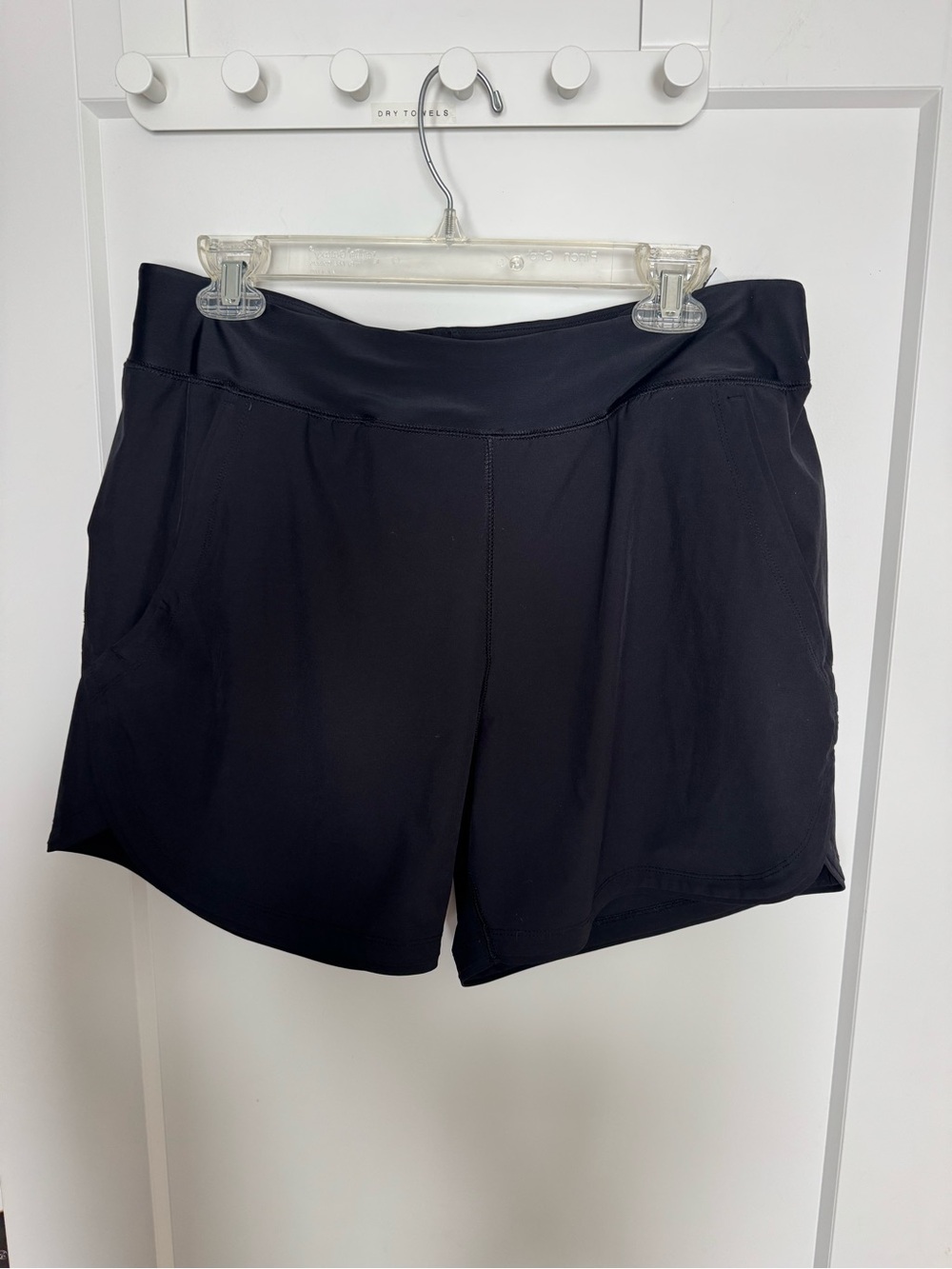 Lands' End Black Athletic Shorts with Pockets. Built in underwear. WUC. Sz Large